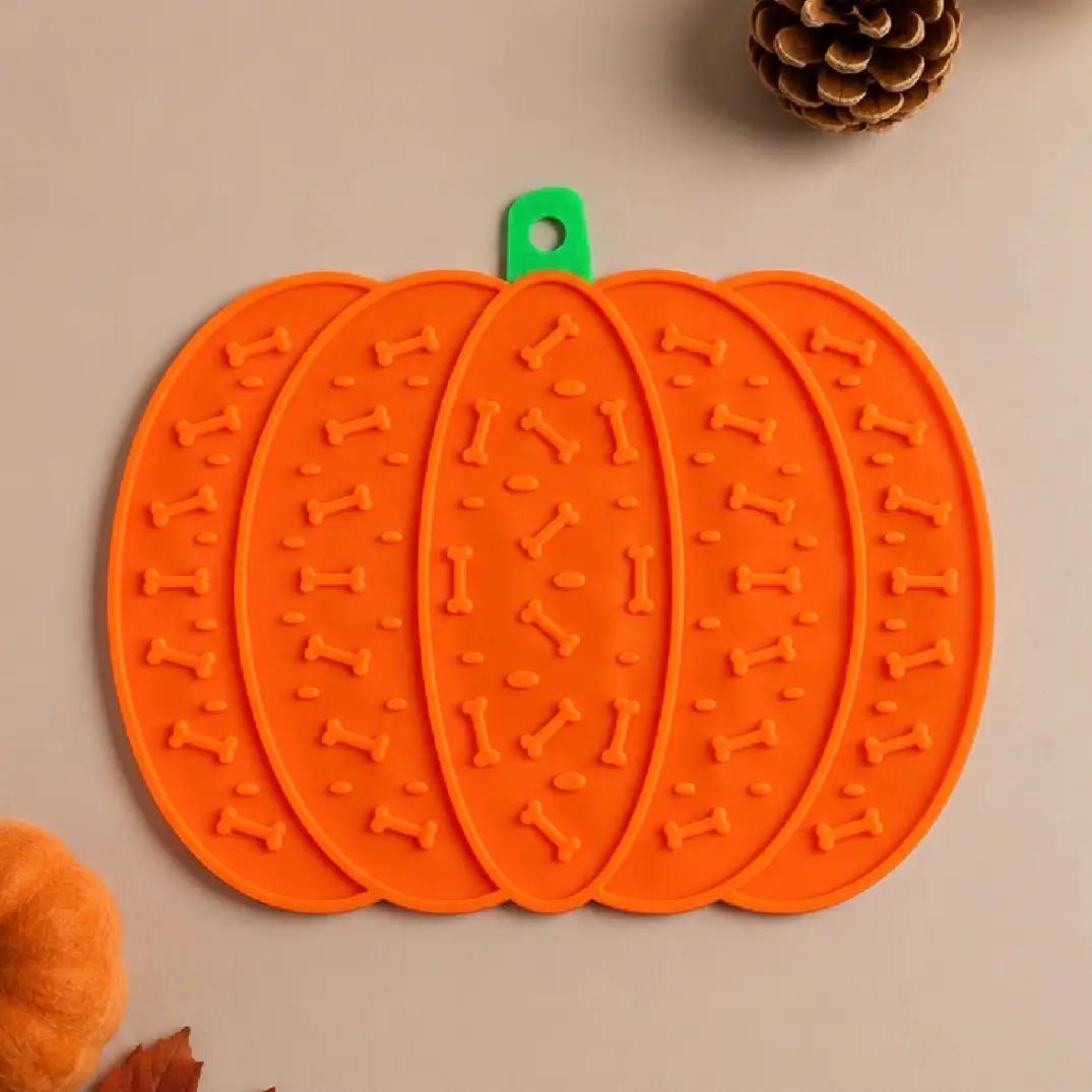 Little Specks | Pumpkin Spice | Pet Lick Mat