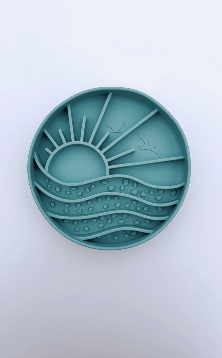 Brewin Aussie Co | The Ocean Waves Slow Feeder